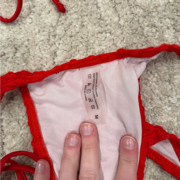 Red Bikini - Picture 4 of 5